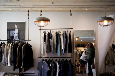 Retail & Commerce